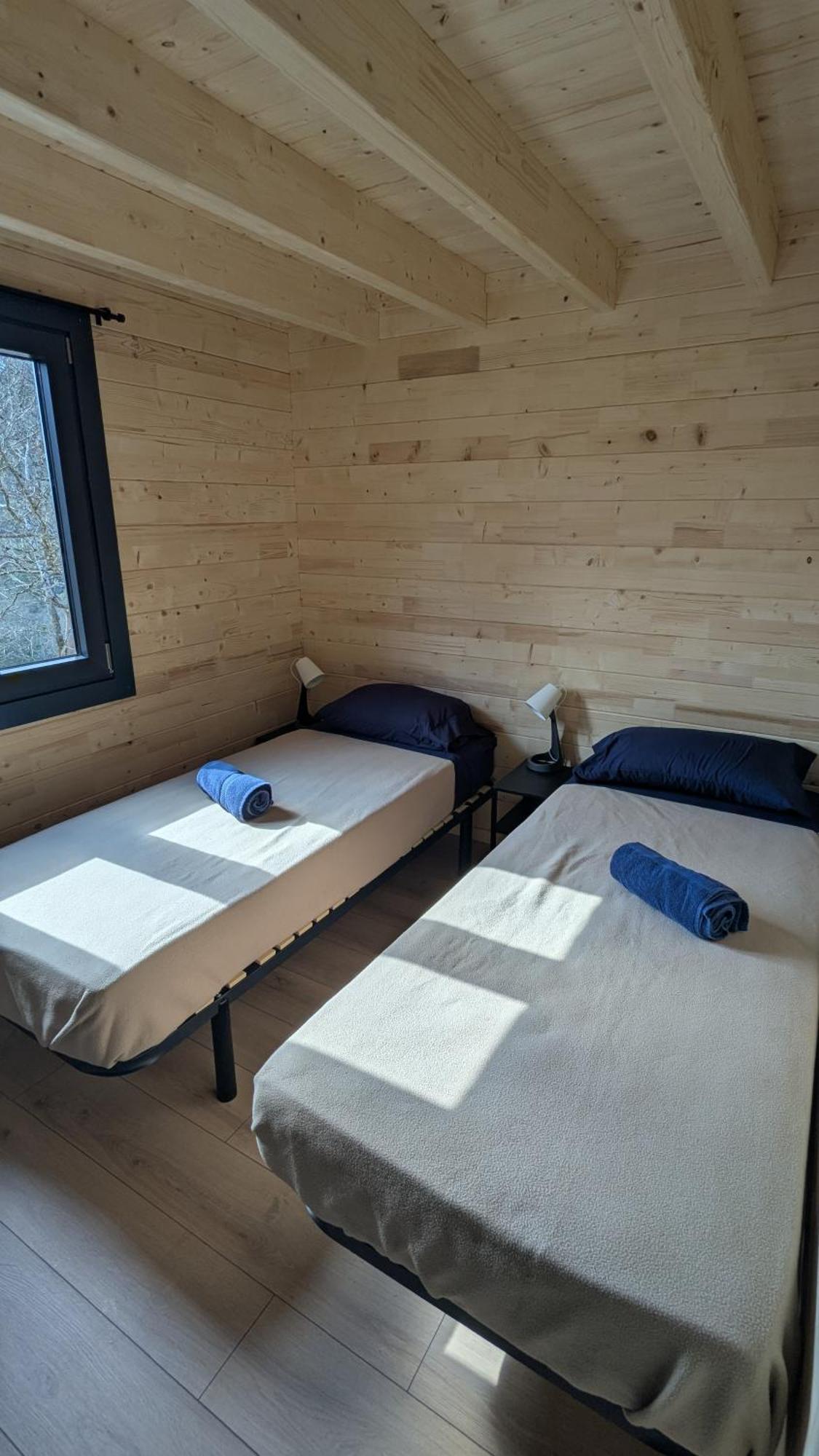 Cabanes Et Lodges Du Belvedere Serrieres-sur-Ain Dış mekan fotoğraf